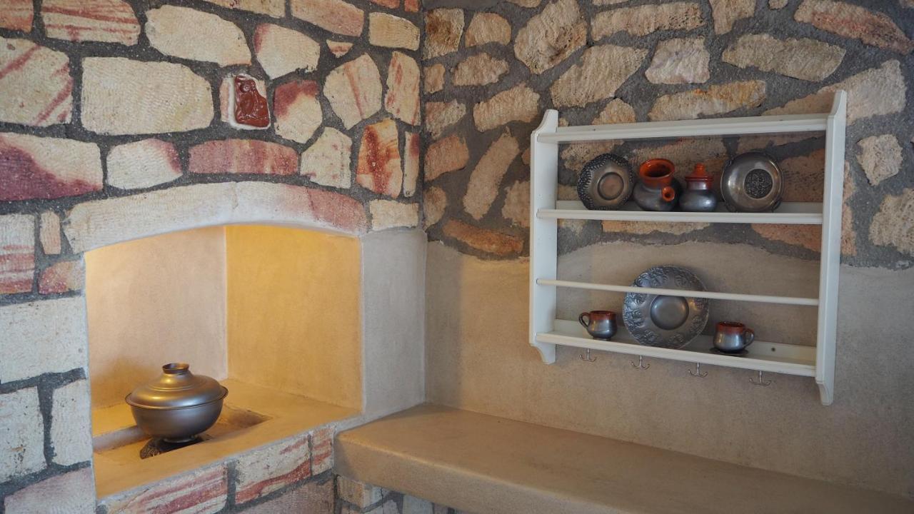 Ataraxia- Stonebuilt And Holiday home *